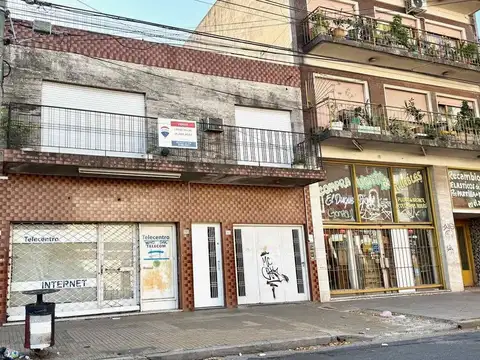Venta en Block Casa y Local en Estrada Villa Maipu