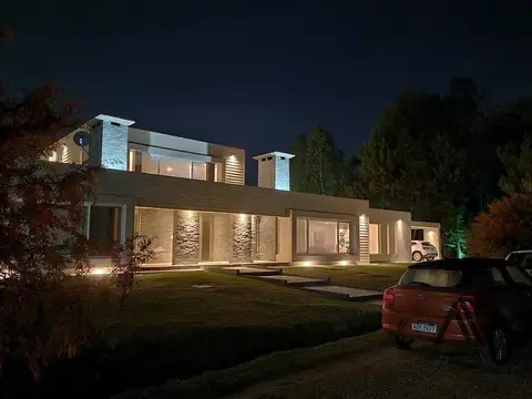 Cno. Eduardo Pérez Ruta 101 Km 31.500 15500