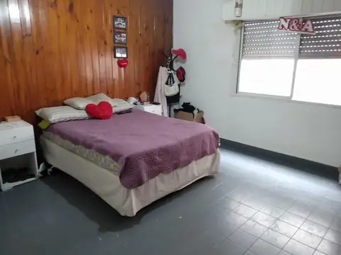 Casa de 2 Dormitorios con garage, patio y terraza en Sarandí