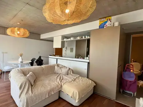 Departamento con cochera en venta, Victoria. San Fernando