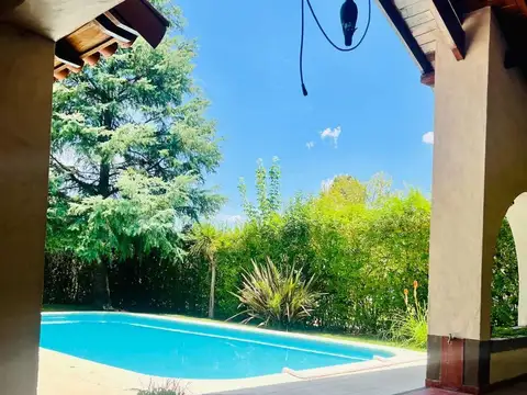 Venta Casa Quinta Pileta Casa Huéspedes la Martona