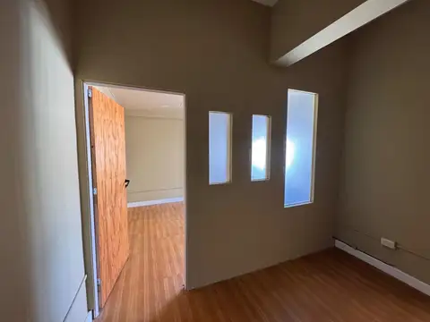 Oficina en Alquiler en Centro, $ 550.000