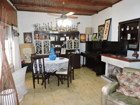 Depto Tipo Casa en Venta de 5 ambientes