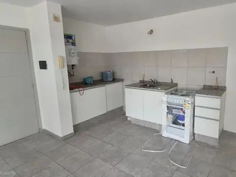 Departamento en Alquiler en Alto Alberdi, $ 450.000