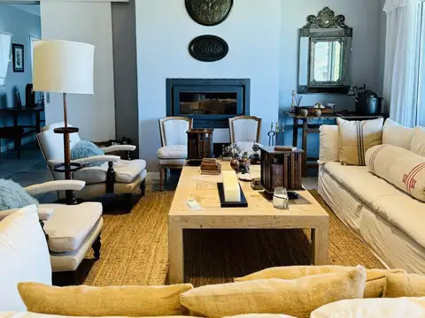 Casa en Venta en Punta del Este, USD 1.500.000