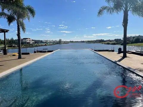 Terreno en Venta 17,90  mts Fondo