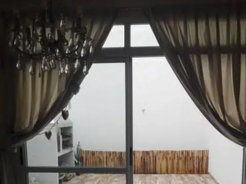 Depto Tipo Casa en Venta de 4 ambientes