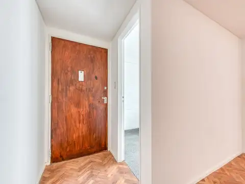 Depto Tipo Casa en Venta en Monte Castro, USD 95.000