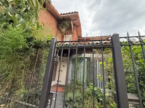 Depto Tipo Casa en Venta en Ituzaingó, USD 150.000