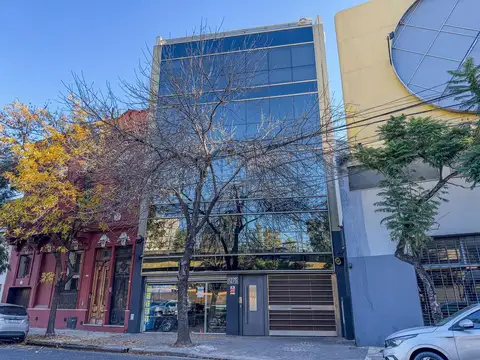 Venta - Edificio Comercial - Barracas - 1700m2