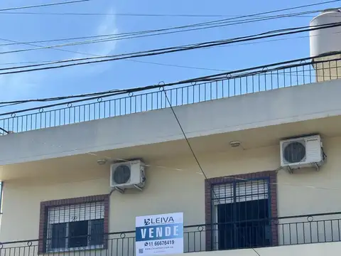 Depto Tipo Casa en Venta de 3 ambientes
