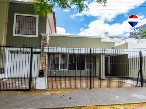 CASA EN ALQUILER ESTUDIO COCHERA TRES CERRITOS