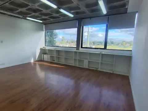 Oficina en Venta en Fisherton, USD 80.000