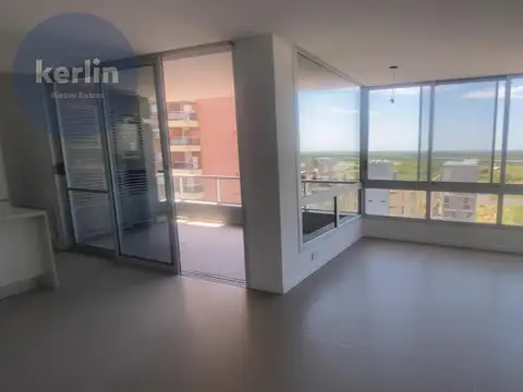 Departamento en Alquiler con 2 cocheras