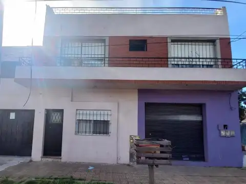 VENTA 2 CASAS CON LOCAL