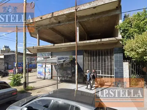 Losa 340 m² en Lote esquina de 354 m² - Gregorio De Laferrere