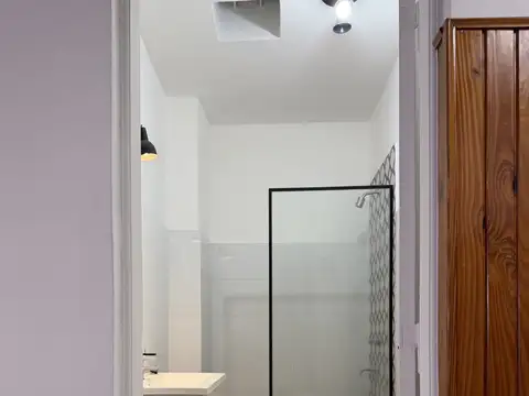 Depto Tipo Casa en Alquiler con 1 cocheras