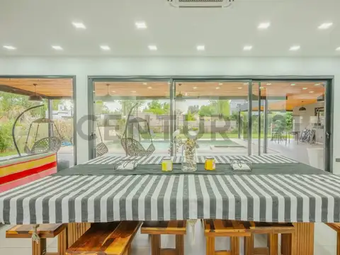 Casa en Venta en La Cesarina, USD 475.000