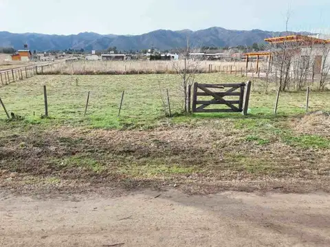 VENTA LOTE 875M2 VILLA CIUDAD PARQUE CALAMUCHITA