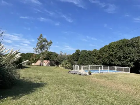 Venta  Permuta Casa en Andino dos dormitorios a la vera del rio Carcarañá