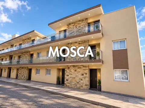 Dos ambientes con patio y cochera en alquiler Moreno sur.