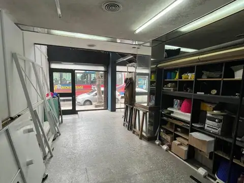 Alquiler de local calle 58 entre 7 y 8