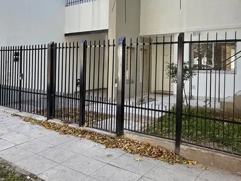 Alferez Hipólito Bouchard 2600, Piso PB