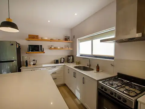 Casa 5 ambientes con 3 baños