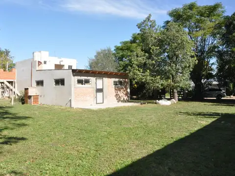 Casa de 1 DORMITORIO en Venta, Arturo seguí