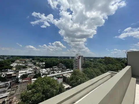 VENTA/ALQUILER departamento un dormitorio con balcón y cochera  - Echesortu