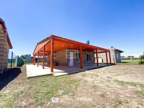 Casa 3 ambientes con 1 baño