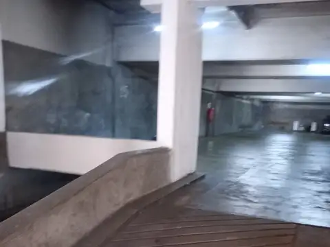 Venta Cochera sobre Avenida Montes de Oca