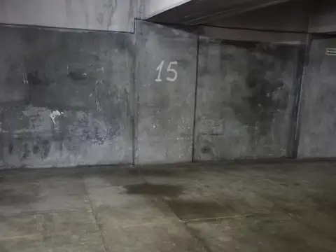 Venta Cochera sobre Avenida Montes de Oca