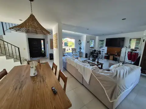 Casa en Venta de 4 dormitorios