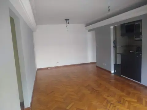 Avenida San Martín 6400, Piso 2°