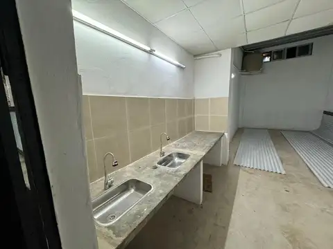 Local en Alquiler 25 años