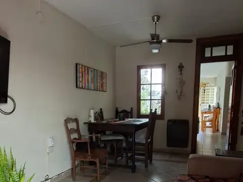 Casa en venta  2 dorm. calle 17 de Octubre a una cuadra de Ramirez
