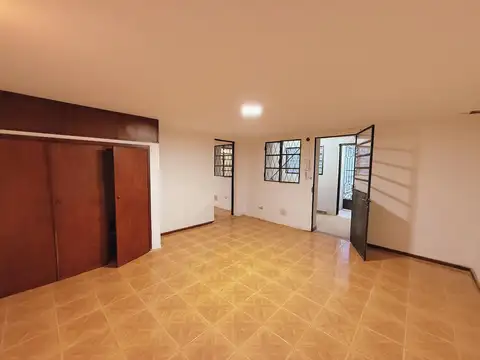 Depto Tipo Casa en Alquiler en Centro, $ 530.000
