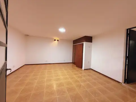Depto Tipo Casa en Alquiler de 3 ambientes
