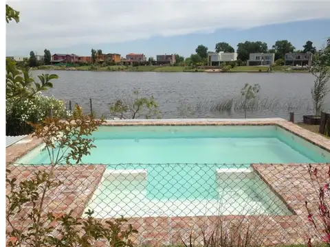 Casa a Laguna, 4 ambientes, depend, piscina, playa