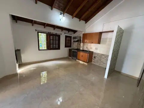 Depto Tipo Casa en Alquiler en Lanús Oeste, $ 1.050.000