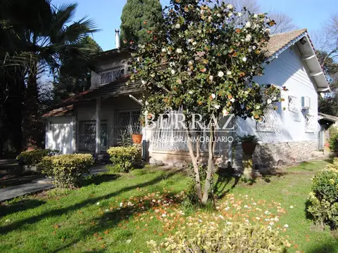 Casa en Venta con 1 cochera