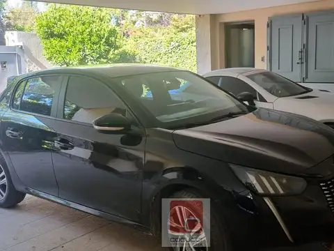 Casa 10 ambientes con 5 baños