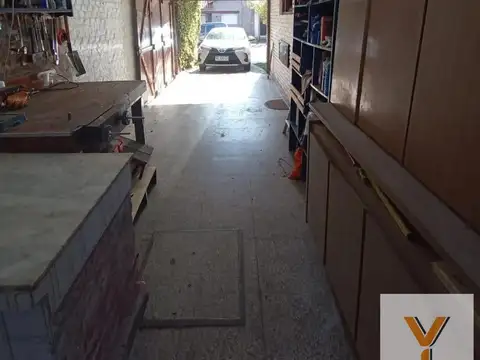 Casa 5 ambientes con 2 baños
