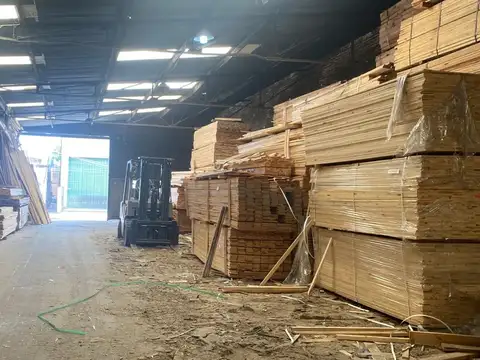 2 GALPONES VENTA EN BLOCK SALIDA A 2 CALLES