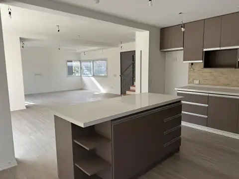 Casa en Venta en San Matias, USD 320.000