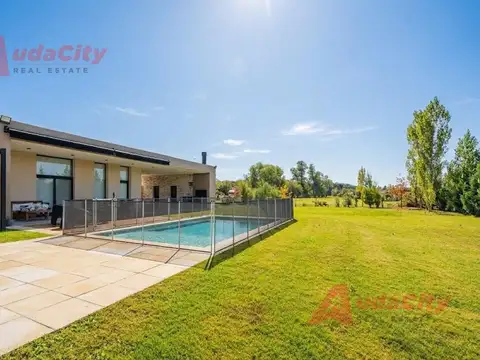 Casa 3 Ambientes + SUM en Venta en Comarcas de Luján