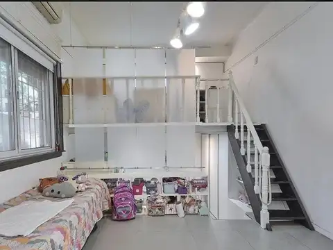 Depto Tipo Casa en Venta 32 años