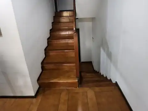 Depto Tipo Casa en Venta en Parque Chacabuco, USD 260.000