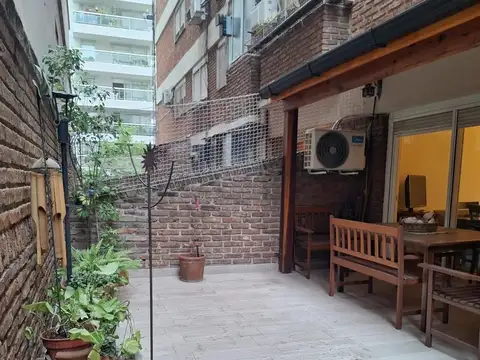 MONOAMBIENTE CON PATIO Y DECK  EXPENSAS INCLUIDAS